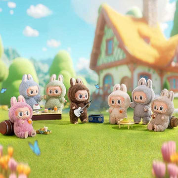 Labubu – Wild Cartoon-Style Keychain سجادة صلاة للأطفال